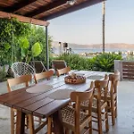 M & E Kissamos Sea View House