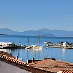 Aegina Downtown Apartments 2