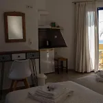 Voukelari Rooms
