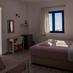 Voukelari Rooms