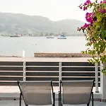 Beachfront Apartment At Neorio Beach