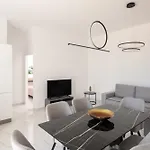 Bellevue Apartment - By Elysium Villas
