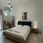 Giannis Pool Villas In Kastelos