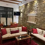 Artemis Hotel