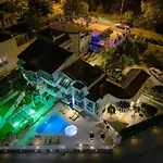 Lafeyra Hotel