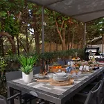 Coastal Chic Luxury Villa La Reina In Ai Giannis