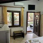 Oneiro Zois Villas