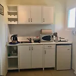 The Mayflower Studios & Apartments