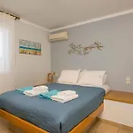 Kiani Sea View Apartments