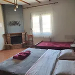 Alexandros Guesthouse