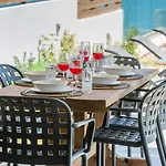 Astarte Villas - Casa Palmera Beach Villa With Pool