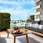 Erato Villa By Myseasight