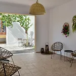 Eva Studios & Apartments