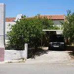 Christina\'S Villa With Sea View
