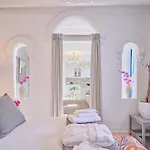 Luxurious Studio Vasiliki