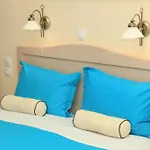 Stafylos Suites & Boutique Hotel