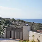 Tersanas Mare Green