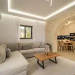 Villa Blini By Posarellivillas