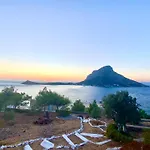 Kaloniki Rooms & Suites