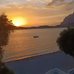 Syrios Suites No 1