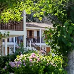 Hotel Kokkino Nero