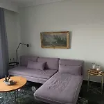 Penthouse Suite Center