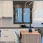 Four Horizons Luxury Villas
