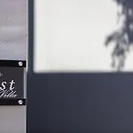Four Horizons Luxury Villas
