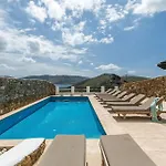 Lkm 2 Bed Villa Pareja II Panormos