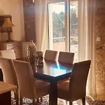 Anna Apartments