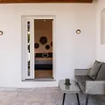 Secret Garden Apartments