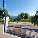 Gentle Breeze Apartment