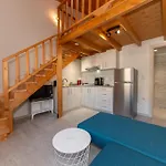 Mirabilis Suites