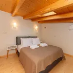 Mirabilis Suites
