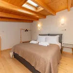 Mirabilis Suites
