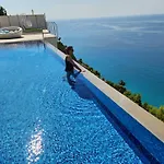 Okeanos Luxury Villas - Resort