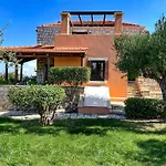 Villa Fyllosia
