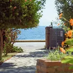 Angelina\'S Family Apartment