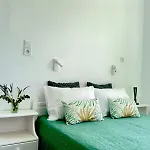 Palaios Rooms