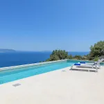 Villa Anasa-Luxury Retreat-Private Pool