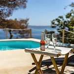 Villa Limanaki Lavrion Port