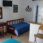 Kouvaras Apartments