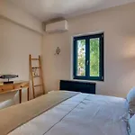 Villa Hestia - Full Estate