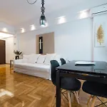 Apartment In Glyfada Center
