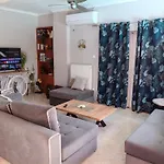 Airport Friendly House 1