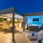 Ekaterini Luxury House