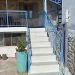Τhe Grandma\'S House
