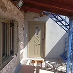 Τhe Grandma\'S House