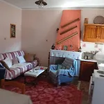 Τhe Grandma\'S House