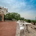 Cretan Biosuites